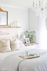 33 Lovely Summer Bedroom Decor Ideas