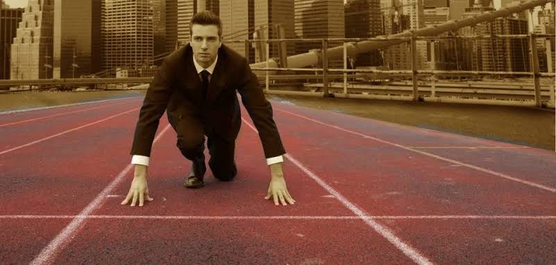 manager sprint on racetrack