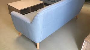 Designer sofa in blau retro design. Sofa 3 Sitzer Linon Retro Couch In Leinenstoff Hellblau Und Buche