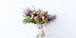 Use these flower arranging techniques to beautifully display blooms and get tips for arranging living room furniture in a way that creates a comfortable and welcoming environment and makes the most of your space. Flower Arrangement Ideas 30 Flower Bouquet Ideas For Any Season Or Reason