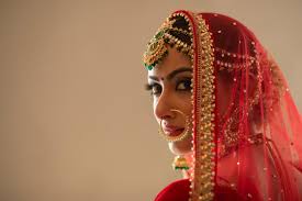 indian bridal makeup premium images
