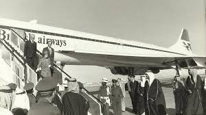 Королева и самолеты :-) Королева и самолеты :-) Авиация,Королевские династии,Монархия