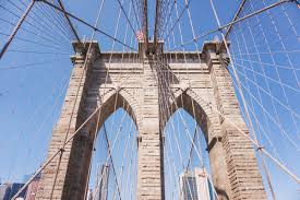 how to walk across the brooklyn bridge