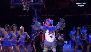 A season ago, the los angeles clippers were also in that group, but in may 2016, they introduced chuck the condor. Ben Golliver On Twitter Los Angeles Clippers Introduce New Mascot Chuck The Condor Https T Co E27kpqhvwe