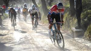 Mathieu van der poel went nuts at strade bianche 2021 men's race, dropping the hammer on alaphilippe and bernal in the last climb to the piazza. Van Der Poel Wint Met Overmacht Strade Bianche Nos