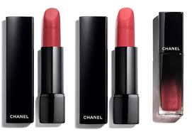 Les tendances du printemps présentées par les femmes caroll. Chanel Fleurs De Printemps Spring 2021 Makeup 4 Beauty Trends And Latest Makeup Collections Chic Profile