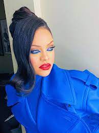 rihanna s eye look matches her outfit