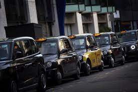 Uber Taxi In London gambar png