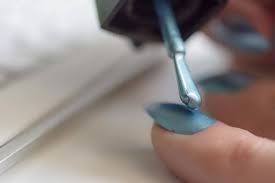 to dry nail polish fast with olive oil