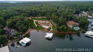 lake of the ozarks golf course homes