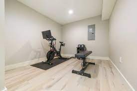 home gym with vinyl flooring ideas