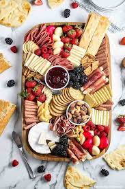 how to make a charcuterie board and