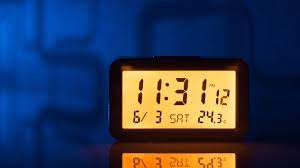 what is an atomic clock and how does it