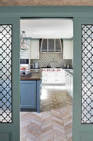 Wrought Iron Quatrefoil Frosted Glass
