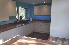 Worktop offcut for kitchen, grey mottled effect. Handleless Alabaster Real Kitchens