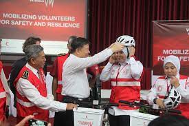 The malaysian red crescent (mrc) has its beginnings in 1948 as branches of the british red cross society in sabah and sarawak. Ready To Ride For Safer Communities Malaysian Red Crescent Society Receives 500 Bicycles From Red Cross Society Of China To Expand Volunteers On Wheels Project International Federation Of Red Cross And