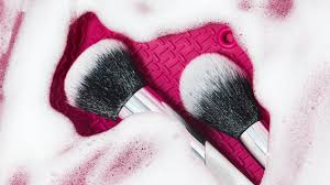 how to clean makeup brushes for a clean