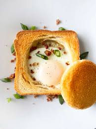 toaster oven egg in a hole the