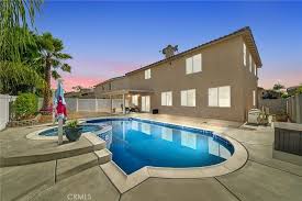 pool homes real estate