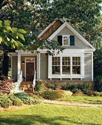 31 Exterior Colors For Small Cottages