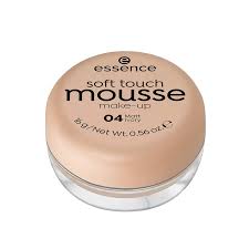 essence soft touch mousse makeup 04