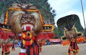 22), keragaman budaya adalah kebudayaan yang tumbuh dan berkembang pada suatu masyarakat yang menjadi hasil interaksi antara manusia dan. Budaya Indonesia Yang Diakui Unesco Pengertian Unsurnya