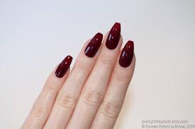 Shop cool personalized burgundy acrylic nails with unbelievable discounts. Long Burgundy And Gold Acrylic Nails Nail And Manicure Trends