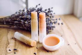 7 vegan recipes of homemade lip balms