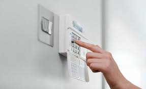 Monitoreamos 24/7 la alarma de tu hogar, oficina o negocio. 10 Beneficios De Una Alarma De Seguridad En Casa Alarmasyseguridad24h