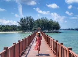 Ia sebuah kawasan pantai yang cantik dan telah dibangunkan dengan pelbagai kemudahan pelancongan seperti resort, dan juga aktiviti yang menarik disini. 24 Tempat Menarik Di Port Dickson Edisi 2021 Paling Popular
