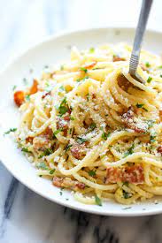 spaghetti carbonara delicious