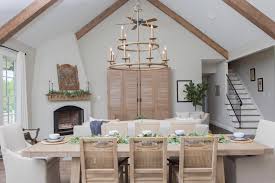 Discovery+ finally gives joanna gaines the spotlight. Fixer Upper S Best Dining Rooms And Dining Spaces Fixer Upper Welcome Home With Chip And Joanna Gaines Hgtv