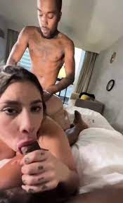 Famous Tiktok Girl Threesome With Two Bbc Onlyfans Leaks - EPORNER