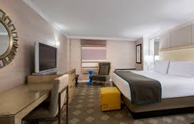atlantic city hotel rooms suites