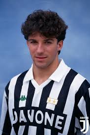 Juventus - The start of a beautiful story began #OnThisDay in 1993 📃✍️ Alessandro  Del Piero signed for Juventus, the rest is history... ❤️🏳🏴 | Facebook