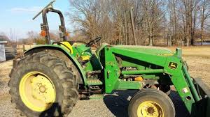 Tractor front loaders are devices which are broadly similar to the scoops of diggers, and can be attached to tractors. John Deere 5200 Tractor With 520 Front End Loader 45 Hp For Sale In Deering Illinois Classified Hoodbiz Org