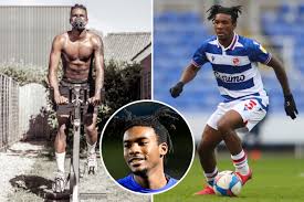 Omar richards to @fcbayern is a done deal! Bayern Munich Shock Signing Omar Richards 23 Owes Career To Single Parent Mum And Had Fulham Heartbreak Before Reading