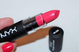 nyx matte lipstick in street cred