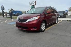 2016 toyota sienna review ratings