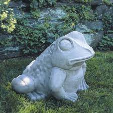Giant Garden Frog Campania International