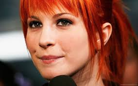Yes, hayley williams bleached her hair blonde in september 2009, right before the release of brand new eyes. Hd Wallpaper Women S Black Hair Hayley Williams Singer Redhead Green Eyes Wallpaper Flare
