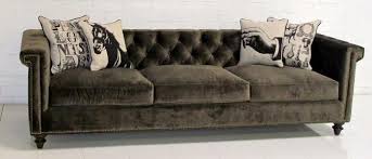roomservice com sinatra sofa