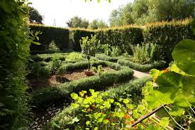 75 French Country Vegetable Garden