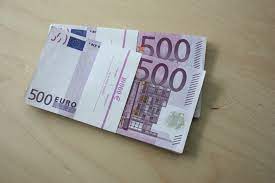 Händler können die annahme jedoch verweigern, wenn der zu zahlende betrag nicht im verhältnis zum. File 500 Euro Scheine 20000 Euro A Jpg Wikipedia