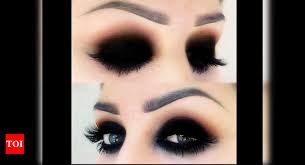 flaunt the grunge black eye shadow look