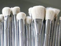 kylie jenner cosmetics makeup brushes