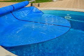 Which Type of Swimming Pool Cover is Right for You? - Pool Calculator