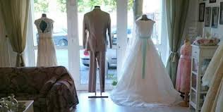 Finde dein brautkleid online ♥ jetzt mit gratis videoberatung! La Divina Brautkleid Berlin Brautmode Und Hochzeitskleider Top10berlin