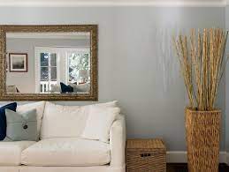 decorate your living room with mirrors