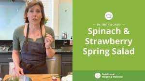 spinach strawberry salad cooking video